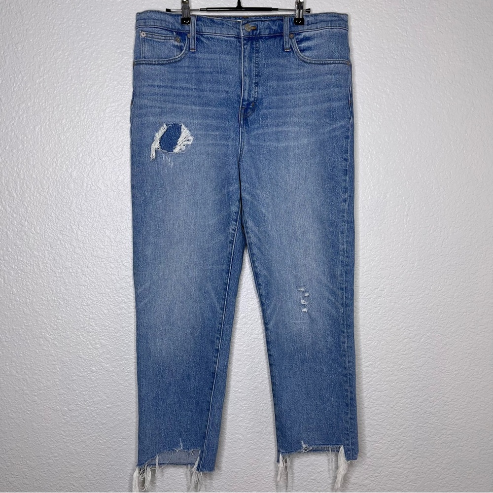 Madewell Classic Straight Jeans in Corrie Wash: Step-Hem Edition Size 32 - Picture 6 of 12